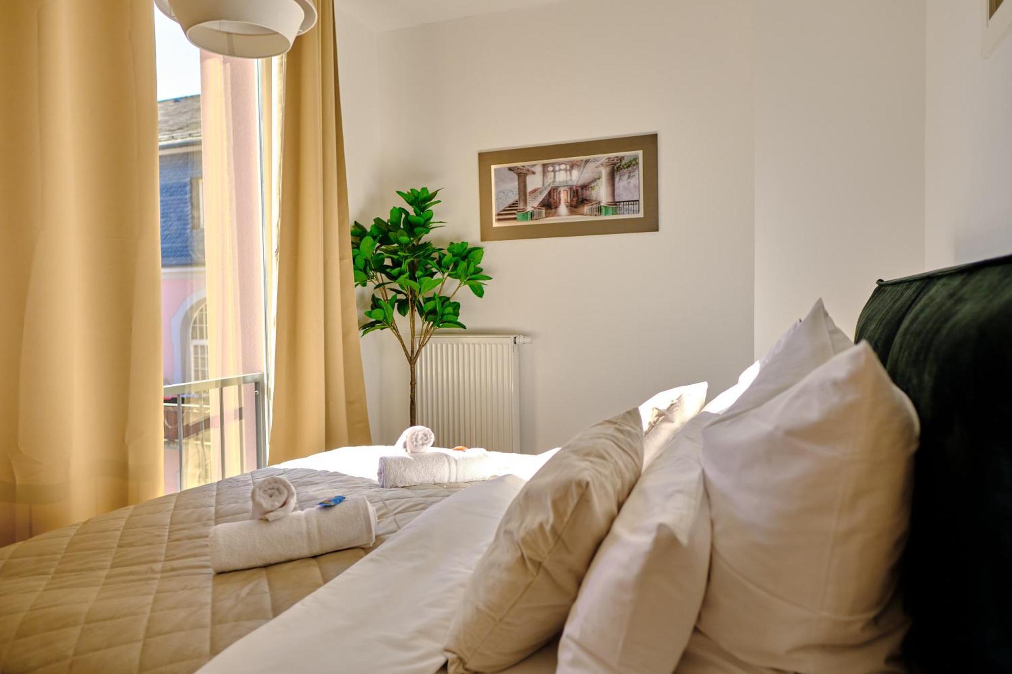 Historisches Deluxe Apartment Im Marianum Neuss Bagian luar foto